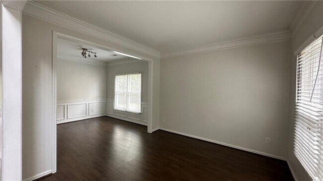 Building Photo - 205 Foe Creek Ct