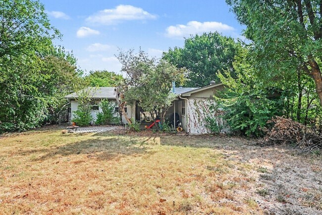 Building Photo - 5304 Westhaven Dr