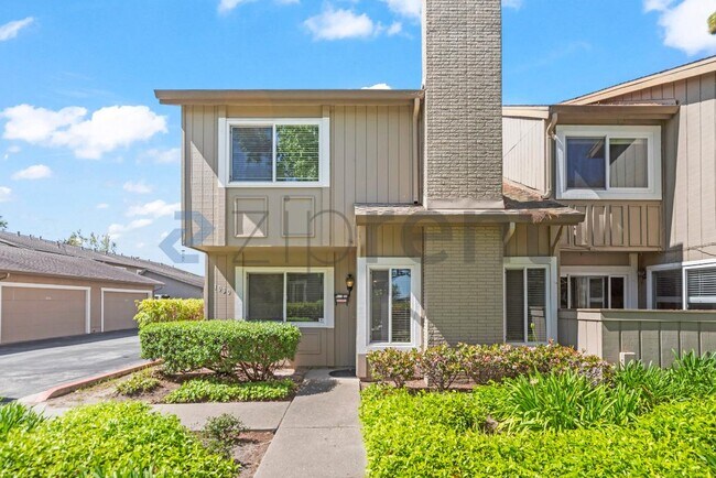 Building Photo - 1030 Gull Ave