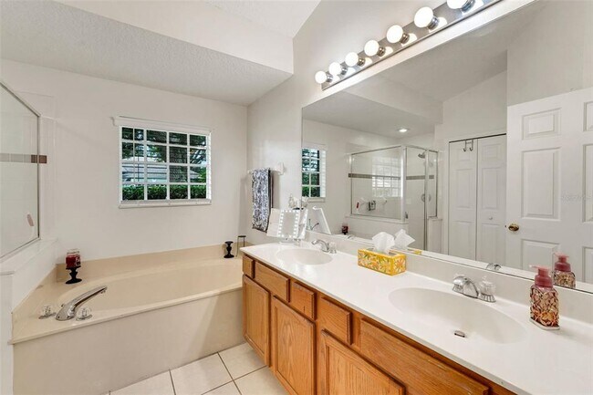 Building Photo - 273 Englenook Dr