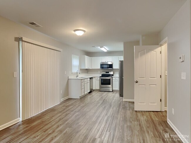 Building Photo - 9002 Belle Bragg Way Charlotte NC