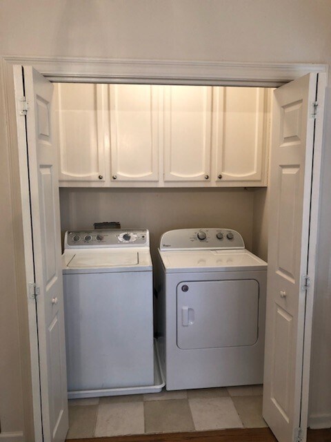 Building Photo - Beautiful 3 bedroom on corner lot in Azalea Lakes