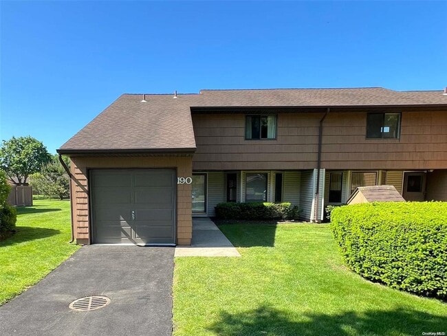 Primary Photo - 190 Scarlett Dr