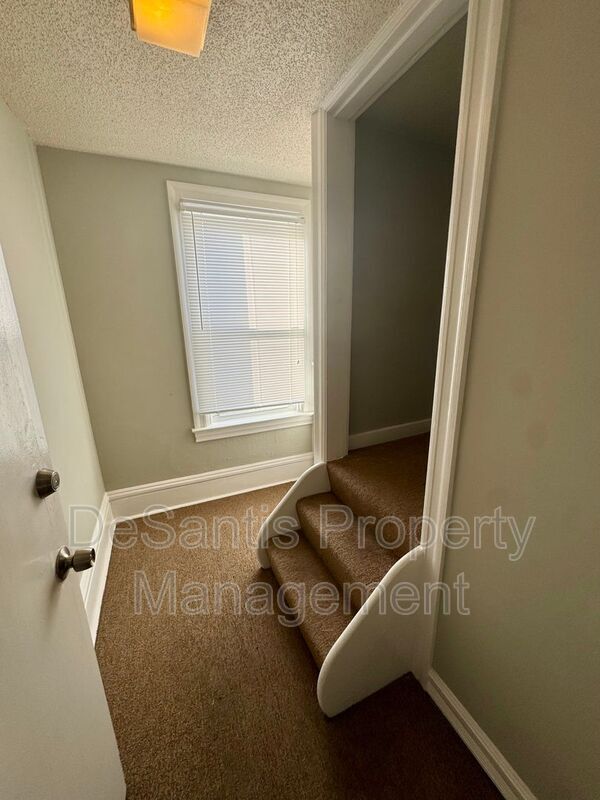 Building Photo - 409 North Ave