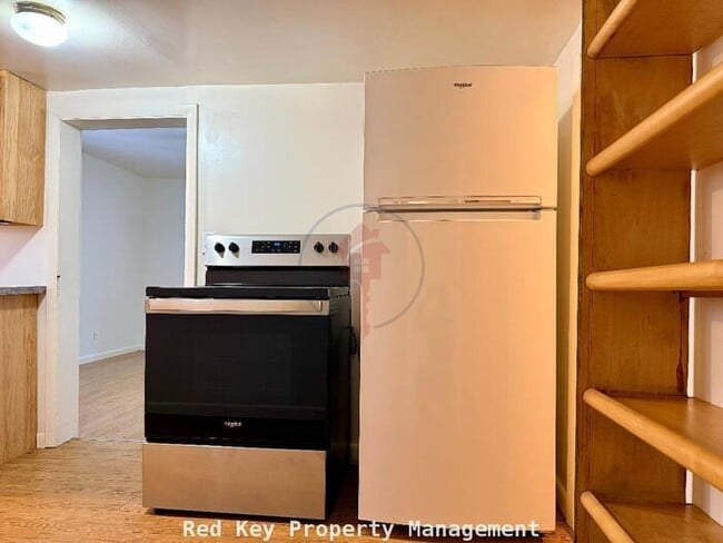 Building Photo - 128 S 100 W
