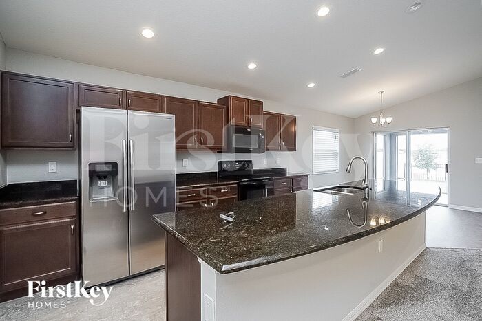 Building Photo - 3828 Sandhill Crane Dr