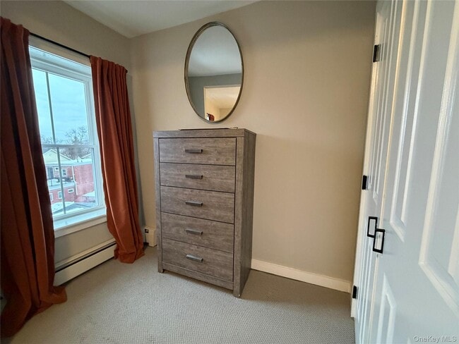 Building Photo - 1106 Main St