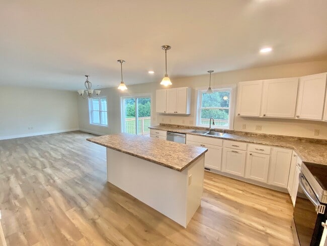 Primary Photo - 3 Bedroom Townhouse Essex Junction VT Avai...