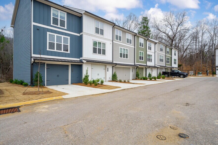Building Photo - 4178 Tillie Cir