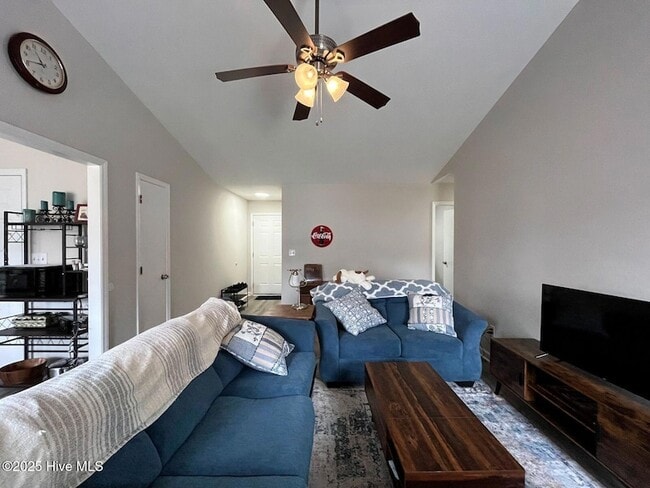 Building Photo - 5721 Randleman St