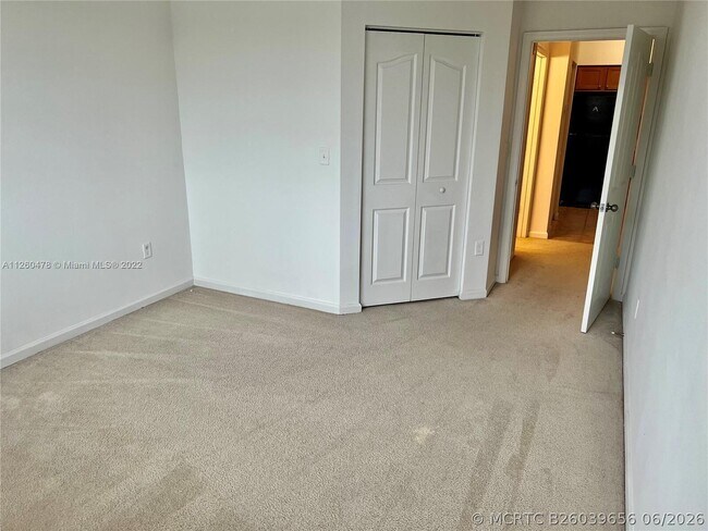 Building Photo - 9887 Baywinds Blvd