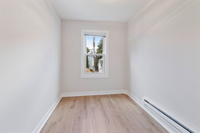 Building Photo - 5002 W Gunnison St