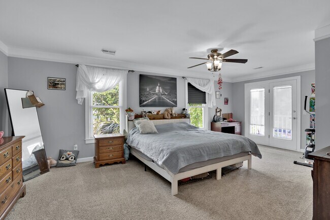 Building Photo - 3 Stagbriar