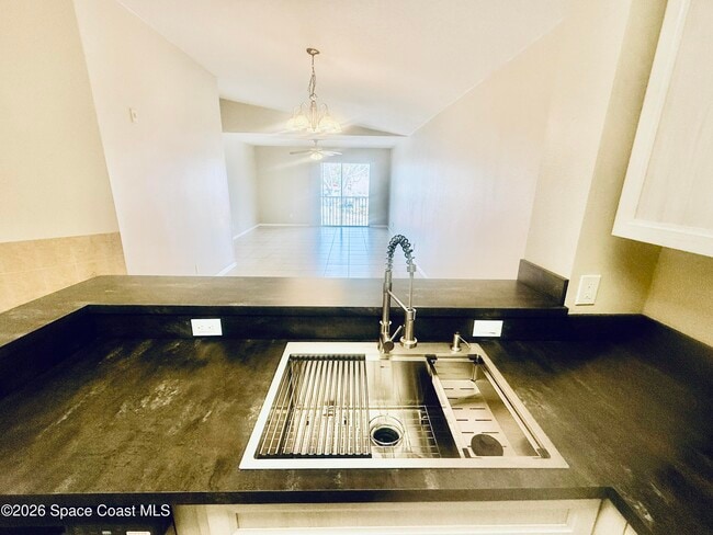 Building Photo - 1810 Long Iron Dr