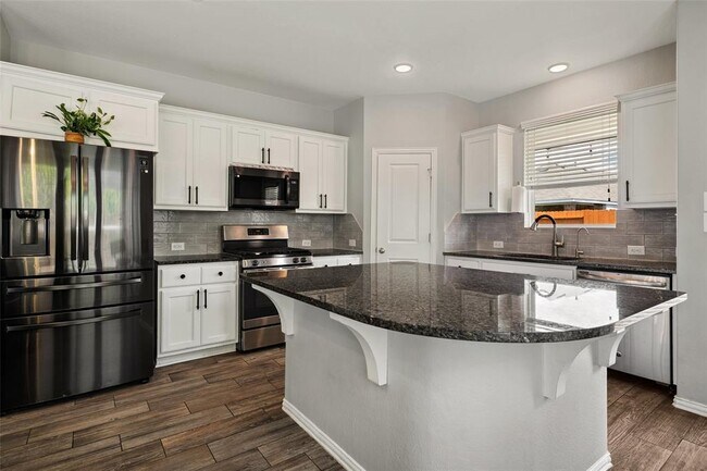 Building Photo - 3021 Wedgewood Bay Ct
