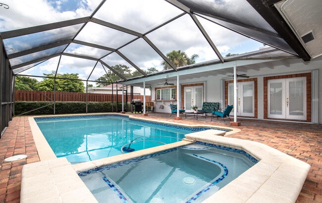 Building Photo - 20777 Soneto Dr