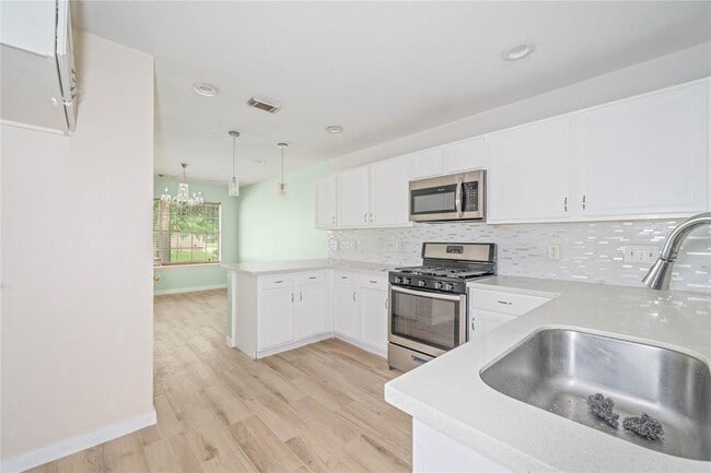 Building Photo - 10950 Linden Gate Dr