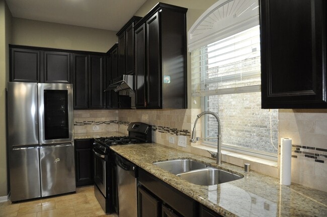 Building Photo - 6315 Denison Oaks Dr