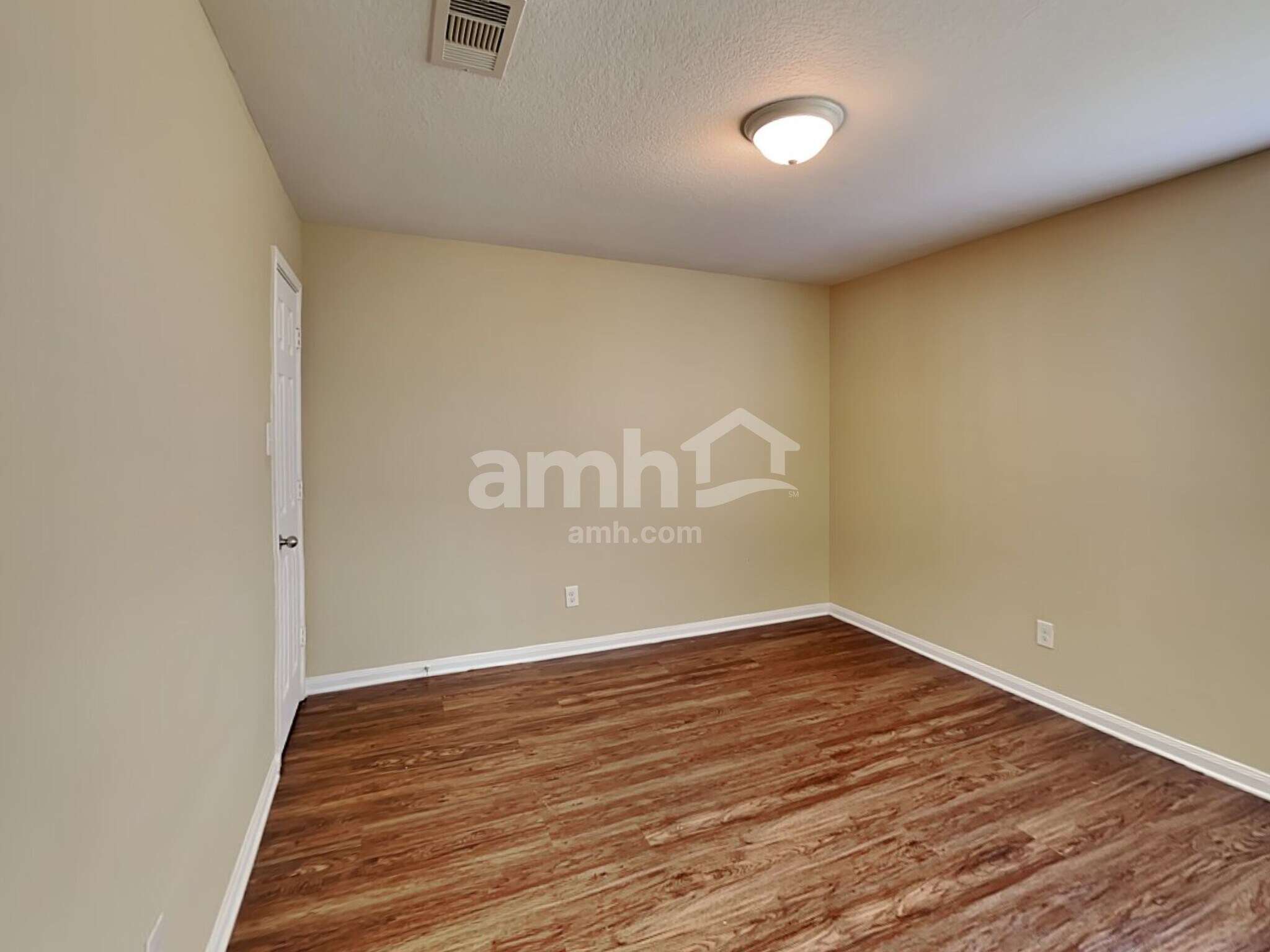Building Photo - 9415 White Diamond Ln