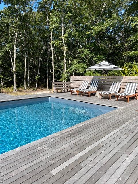 Building Photo - 14 Park Cir