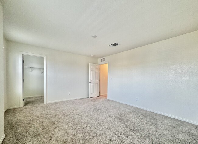 Building Photo - 4258 Tarim St