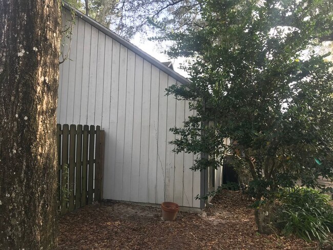 Building Photo - Beautifully Renovated Home in The Reserve!