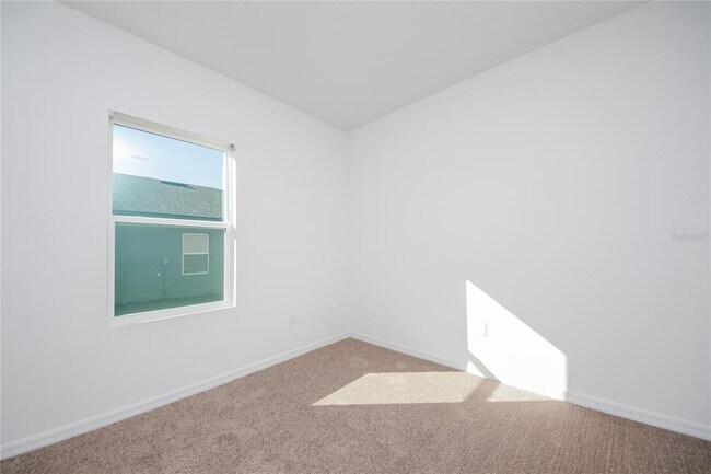 Building Photo - 163 Hidden Lk Lp