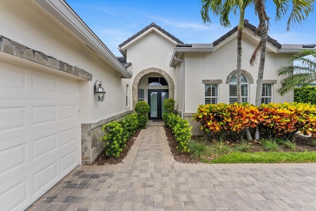 Building Photo - 7737 Preserve Dr