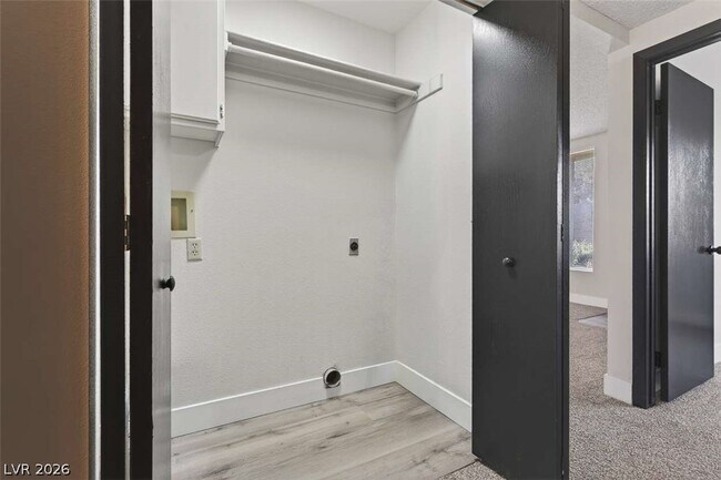 Building Photo - 6529 Pinon Pine Way