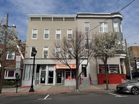 Building Photo - 1417 New York Ave