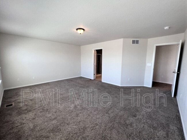 Building Photo - 12523 Grape St