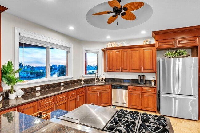 Building Photo - 7924 3rd Ave S