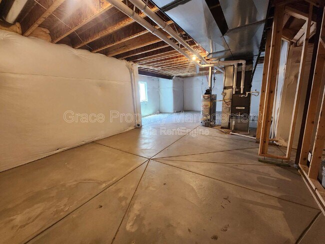 Building Photo - 808 Byrd Dr