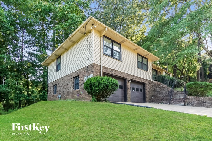Building Photo - 3500 Ridgecrest Dr