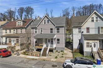 Building Photo - 1065 Bushkill Dr