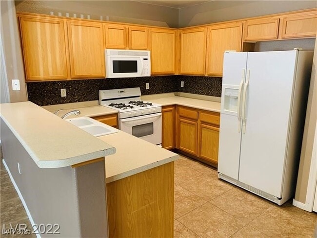 Building Photo - 3460 Cactus Shadow St