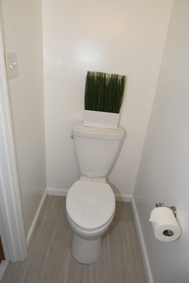 Building Photo - 2110 Gary St