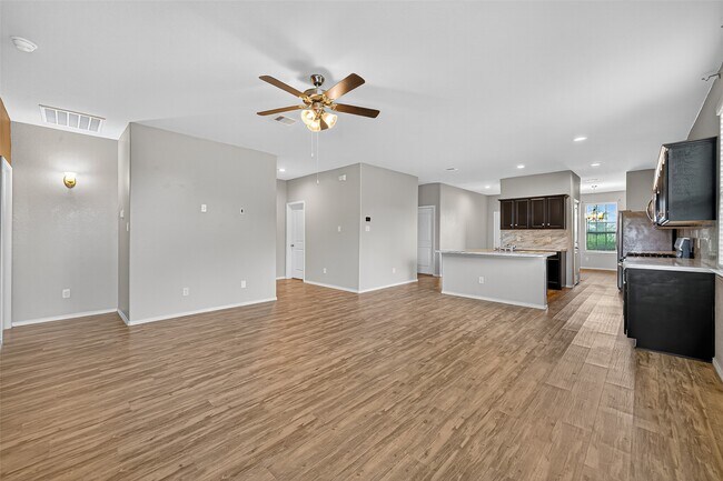 Building Photo - 6023 Briarstone Bay Dr