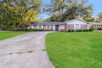 Building Photo - 1518 Lenore St