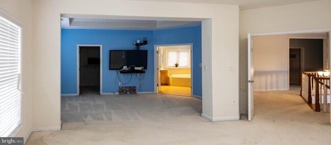 Building Photo - 9571 Linnett Hill Dr