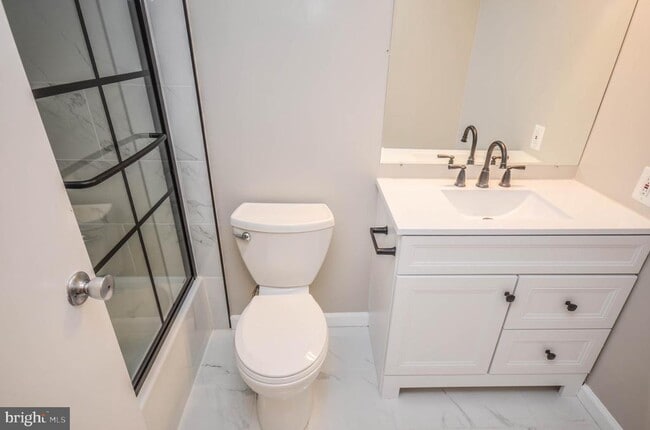 Building Photo - 3001 Veazey Terrace NW