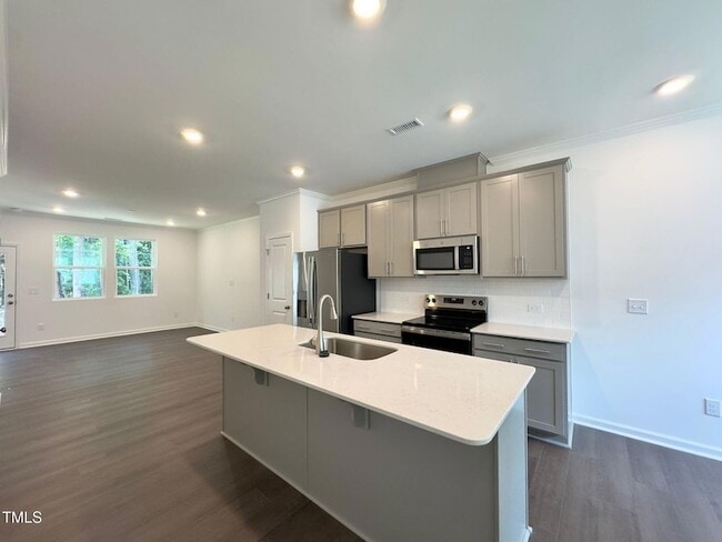 Building Photo - 1529 Crescent Townes Wy