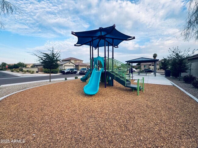 Building Photo - 3729 S 64th Dr