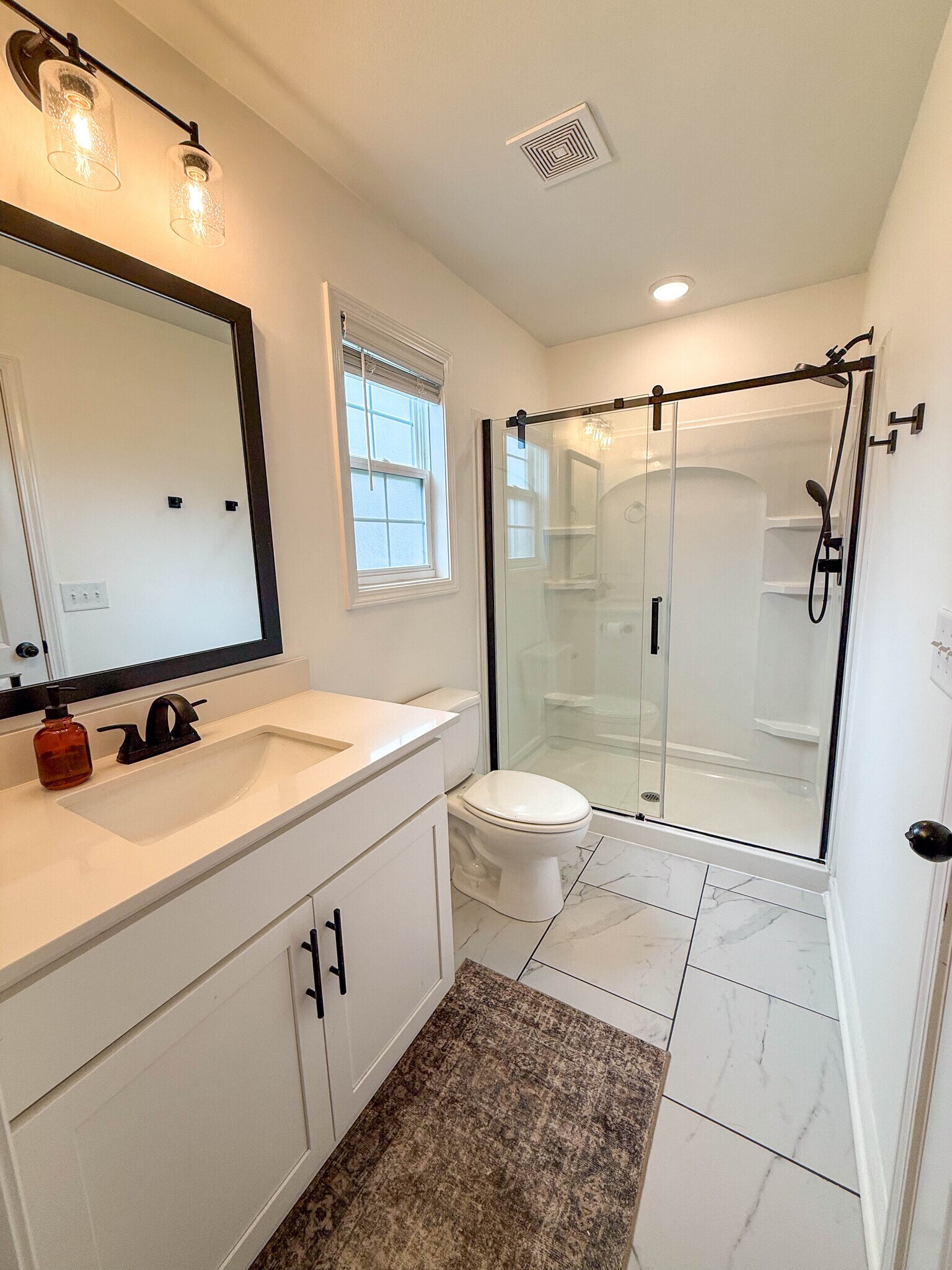 Building Photo - 409 Pomeroy Dr