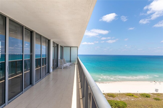 Building Photo - 5875 Collins Ave