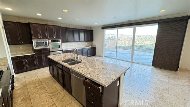 Building Photo - 625 S Morningstar Dr
