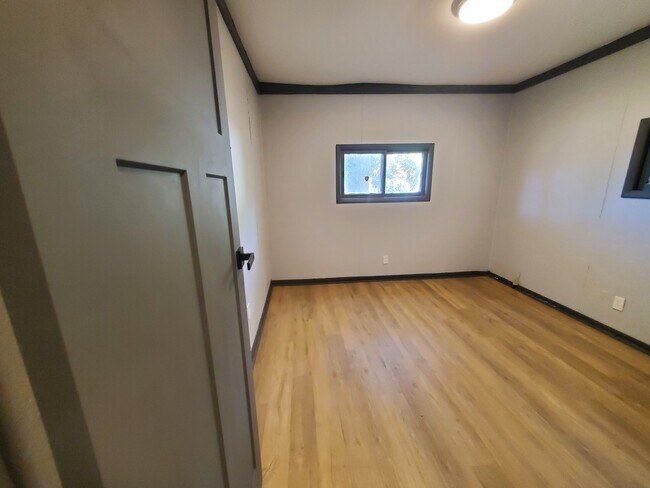 Building Photo - 2646 Reynolds St