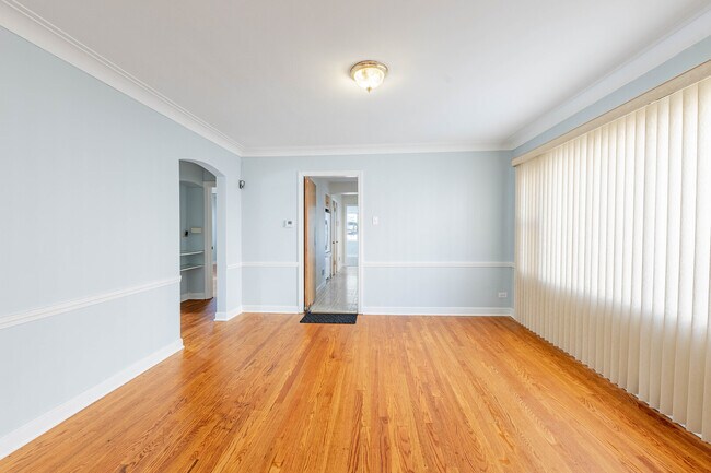 Building Photo - 7920 S Winchester Ave