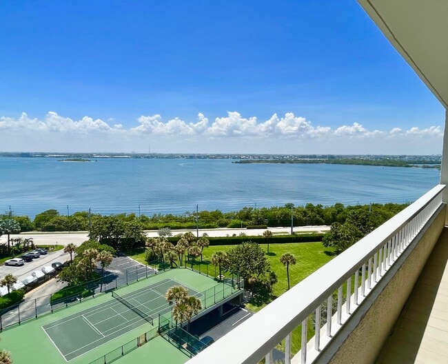 Building Photo - 5510 N Ocean Dr