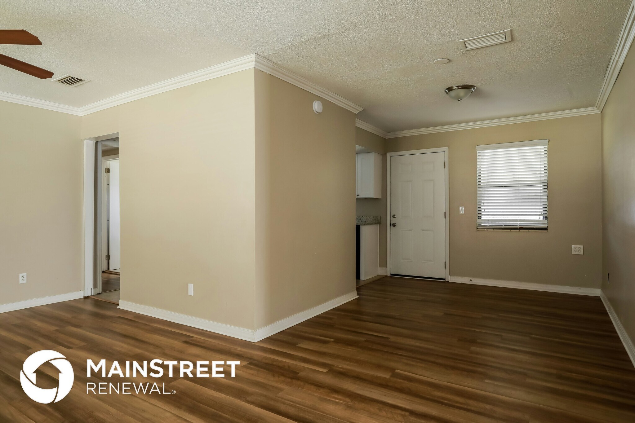 Building Photo - 2233 Bourget Dr
